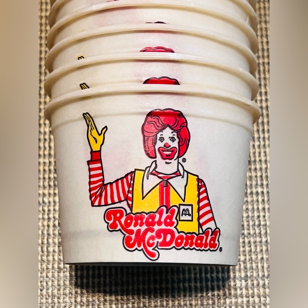 McDonald’s wax covered paper, small ice cream cup 16 total 1978 vintage